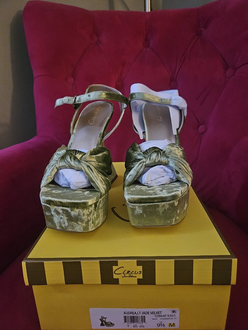 Circus by Sam Edelman Olive Green Velvet Platform Sandals - Picture 4 of 7